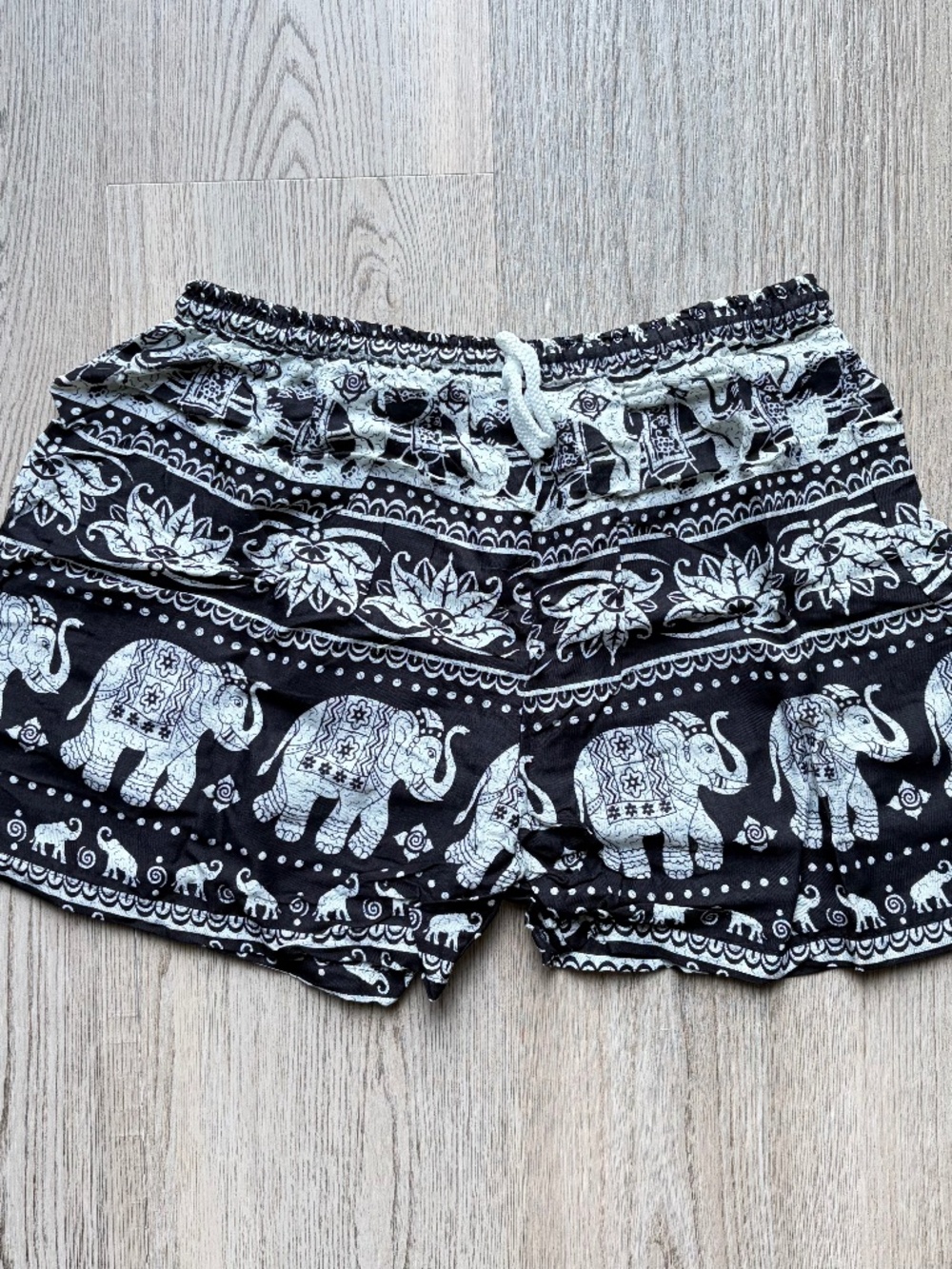 Thai Elephant Print Shorts Women Size S Boho Hippie Beach Summer Festival